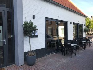 Petit Kitchen & Bar 3