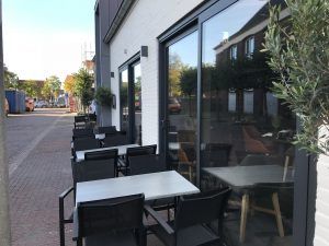 Petit Kitchen & Bar 5